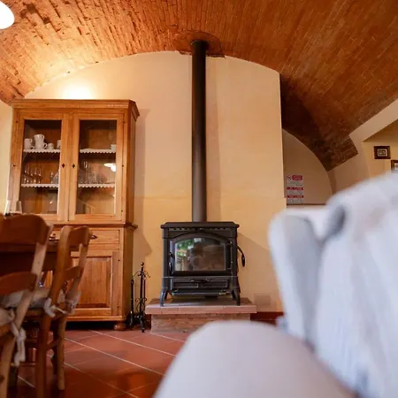 Giulia Alloggio per agriturismo *